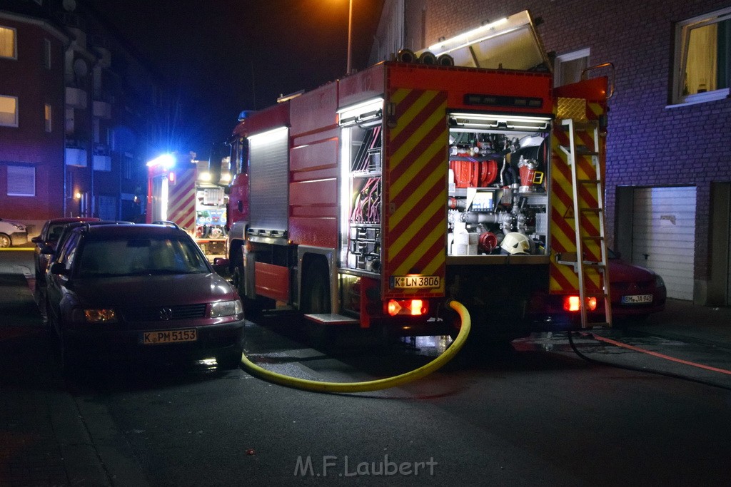 Feuer Papp Presscontainer Koeln Hoehenberg Bochumerstr P410.JPG - Miklos Laubert